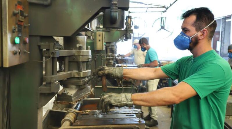 Taxa de desemprego do Paraná cai para 5,3%, menor índice desde 2014